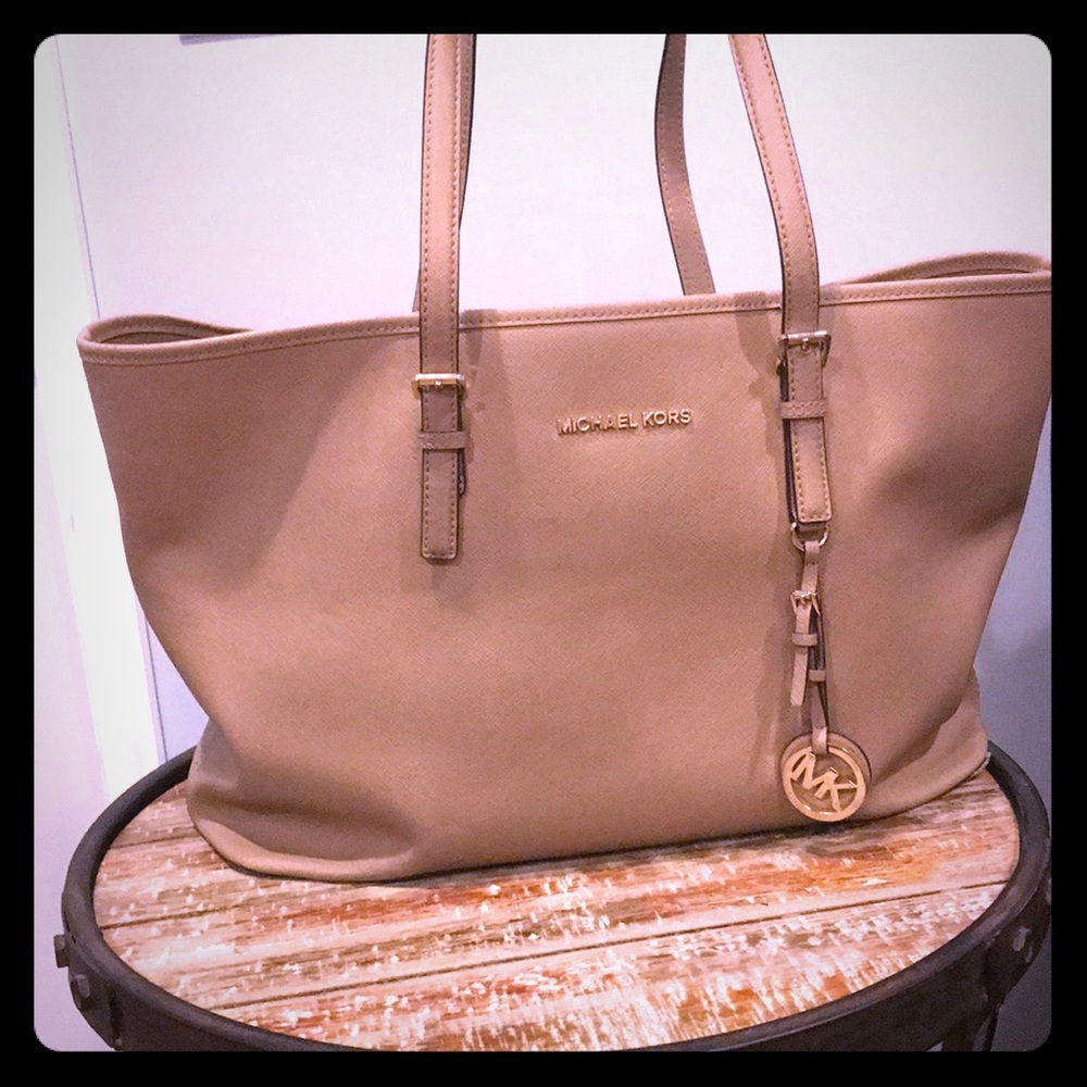 MK Jet Set Travel Bag - Dark Khaki